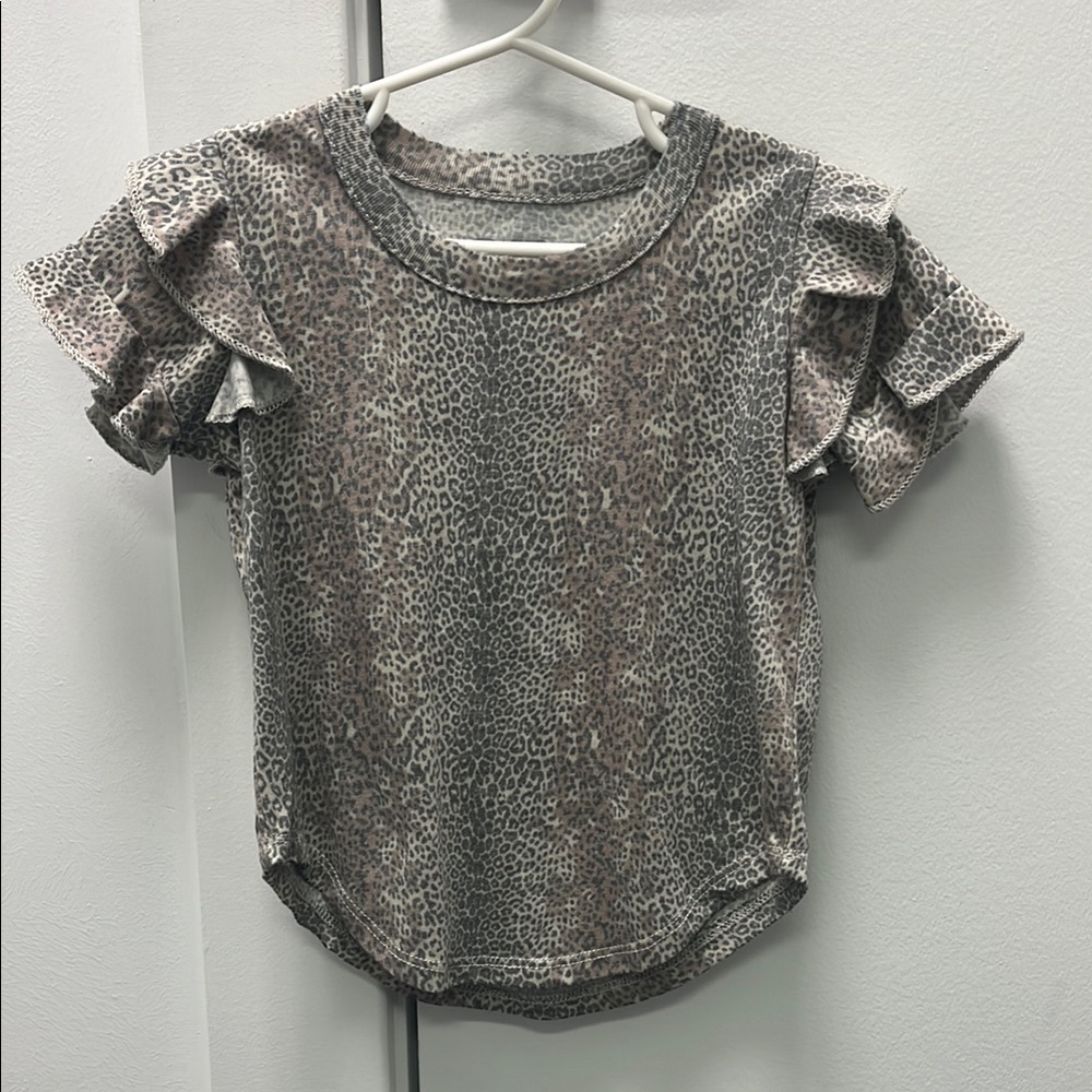 Chaser girls Cream leopard print Short Sleeve Tee with Ruffled Sleeves 4